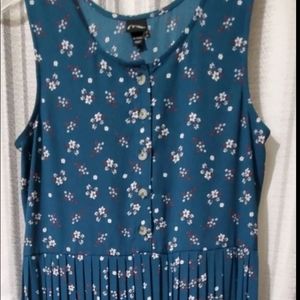 6/$20 Floral midi dress